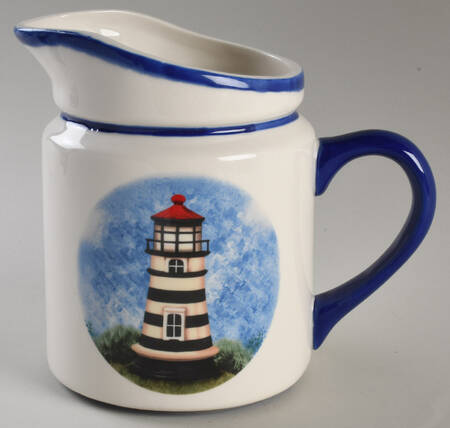 CX890 64 Oz Pitcher
