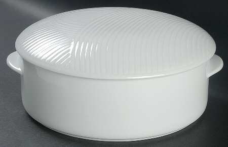 Bamboo 2 Qt Round Covered Casserole