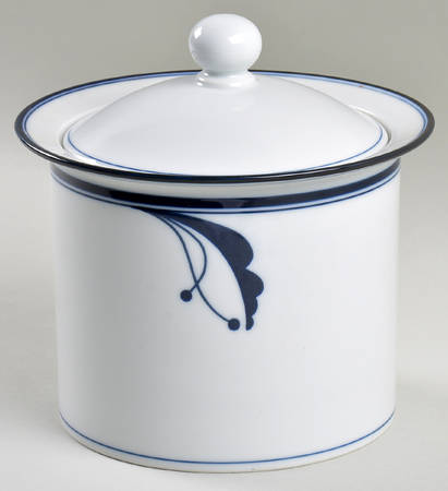 Bayberry Blue (Japan, Portugal) Medium Canister & Lid