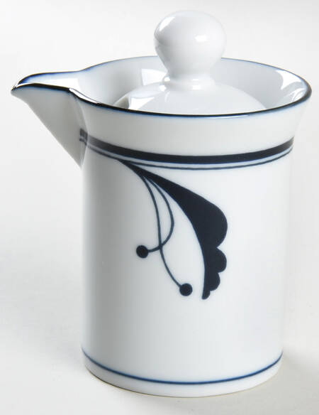 Bayberry Blue (Japan, Portugal) Creamer & Lid