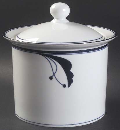 Bayberry Blue (Japan, Portugal) Medium Canister & Lid