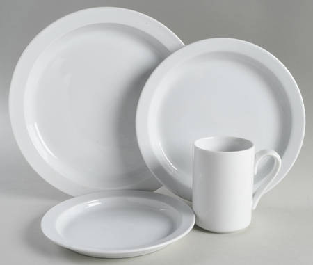 Bisserup White 32  Piece Estate Set
