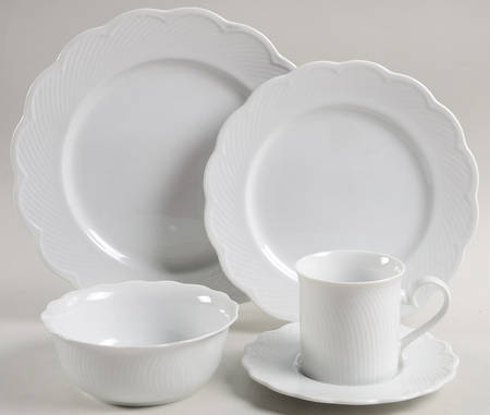 Blanc 5 Piece Place Setting