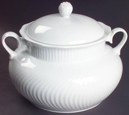 Blanc Tureen &  Lid