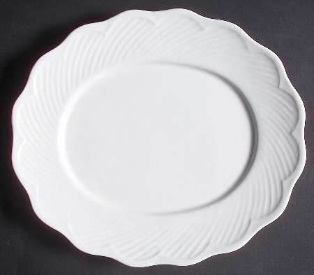 Blanc Underplate for Gravy Boat