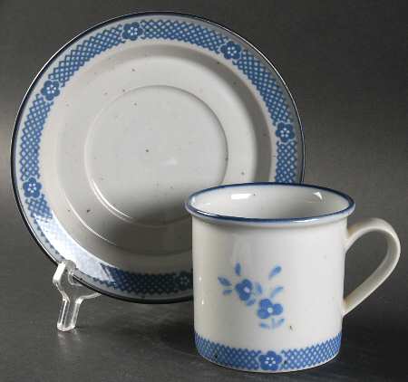 DAN1 Flat Cup & Saucer Set