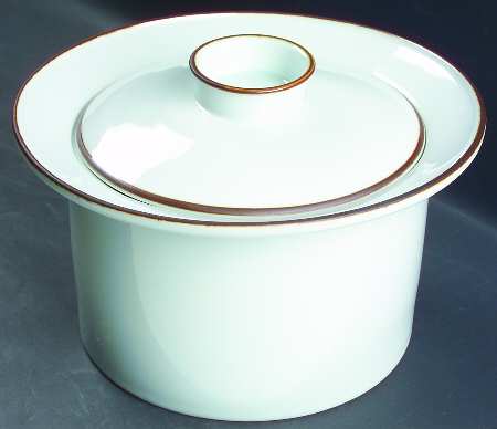 Epoch Brown 4 Quart Round Covered Casserole