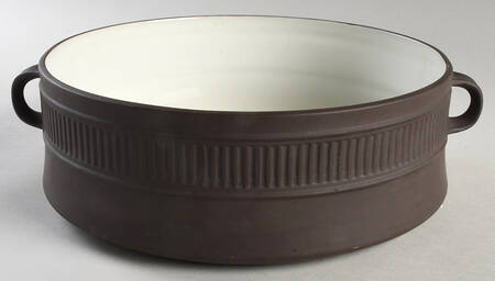 Flamestone Smooth Brown 4 Quart Round Casserole No Lid