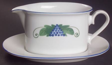 Harvest Gravy Boat & Underplate