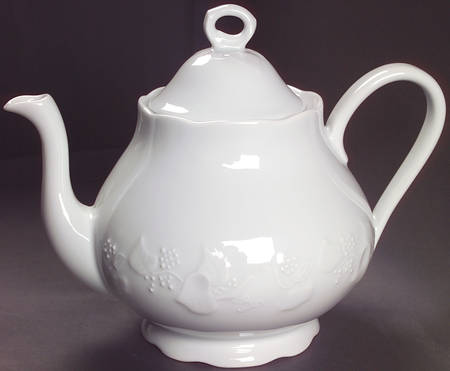 Ivy Teapot & Lid