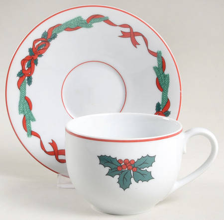 Jul Tidings Flat Cup & Saucer Set