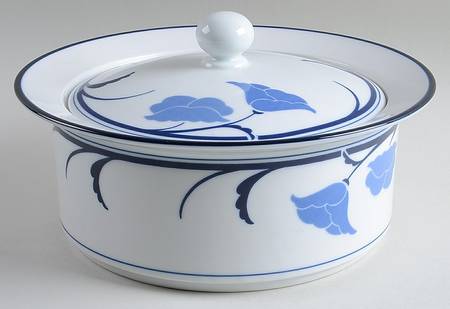 La Tulipe Blue 2 Qt Round Covered Casserole