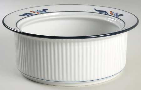 Maribo (Japan) 2 Qt Round Covered Casserole No Lid