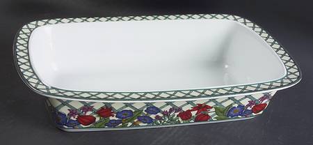 Nordic Garden-Lattice & Ribbon 12" Rectangular Baker