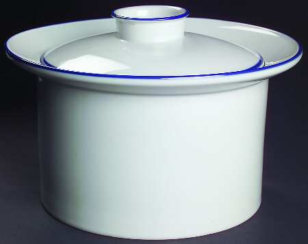 Rainbow Blue 4 Quart Round Covered Casserole