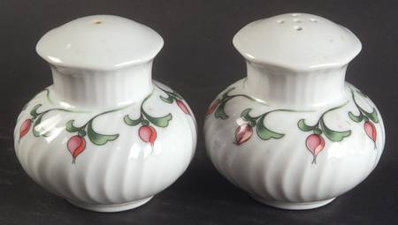 Rosebud Salt & Pepper Set