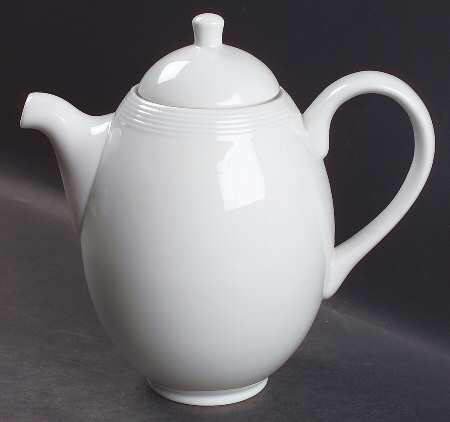 Tapestries Winter White Coffee Pot & Lid