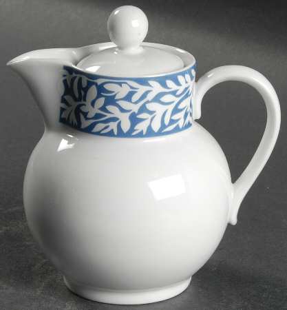Trellis Delft Blue Creamer & Lid