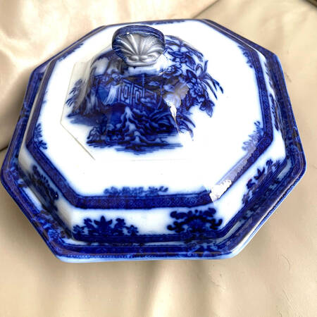 Amoy (Flow Blue) Lid for Round Vegetable