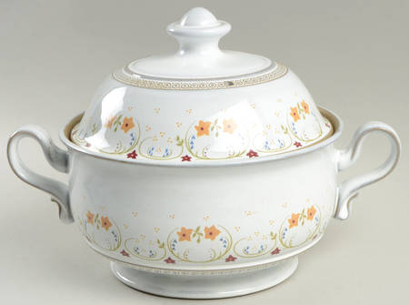 Avignon 2 Qt Round Covered Casserole