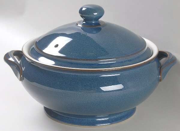 Boston 2 Qt Round Covered Casserole