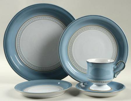 Castile 40 Piece Estate Set