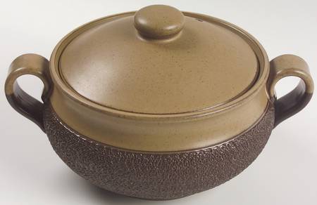 Cotswold 1.5 Qt Round Covered Casserole