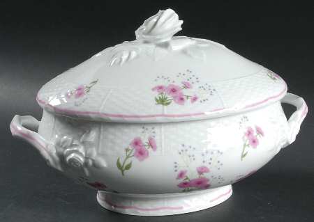 Dawn Mist Oval Covered Vegetable