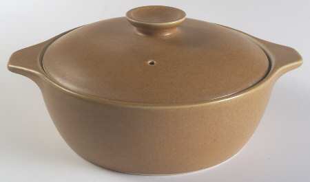 English Brown 1.75 Qt Round Covered Casserole