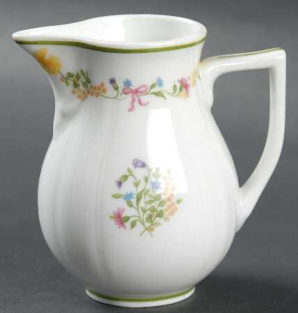 Garland Crown Creamer