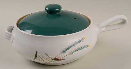 Greenwheat 2 Qt Round Covered Casserole