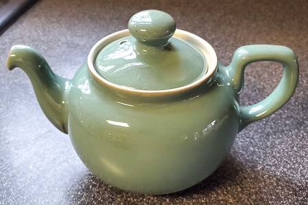 Manor Green Mini Teapot & Lid