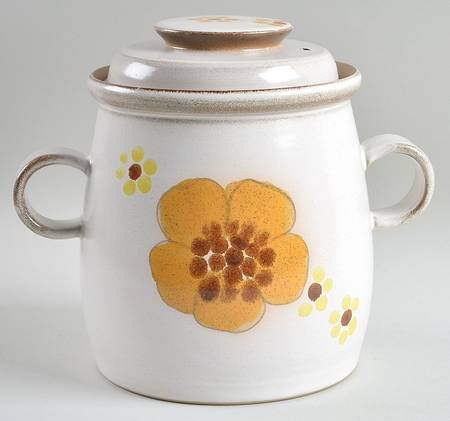 Minstrel Bean Pot & Lid