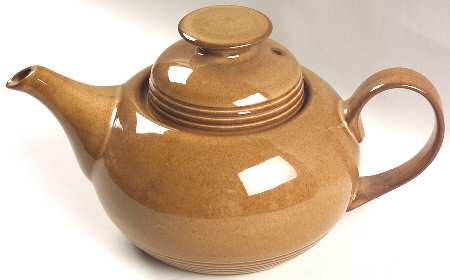Pampas Teapot & Lid