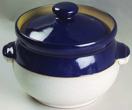 Potpourri Blue 2.5 Qt Round Covered Casserole