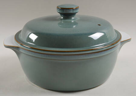 Regency Green 3 Quart Round Covered Casserole