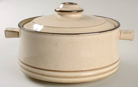 Sahara 2 Qt Round Covered Casserole
