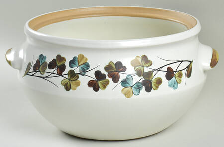 Shamrock 2 Qt Round Covered Casserole No Lid