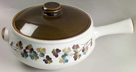 Shamrock 2.5 Qt Round Covered Casserole