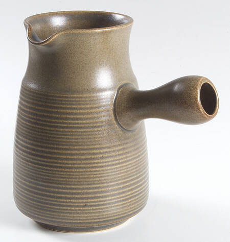 Sherwood 32 Oz Pitcher