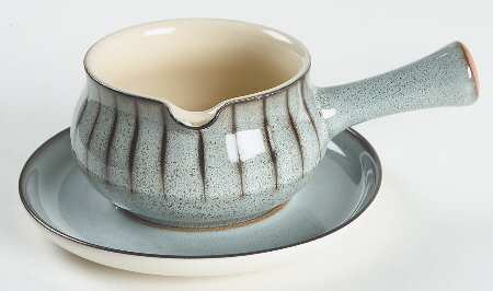 Studio Gravy Boat & Underplate