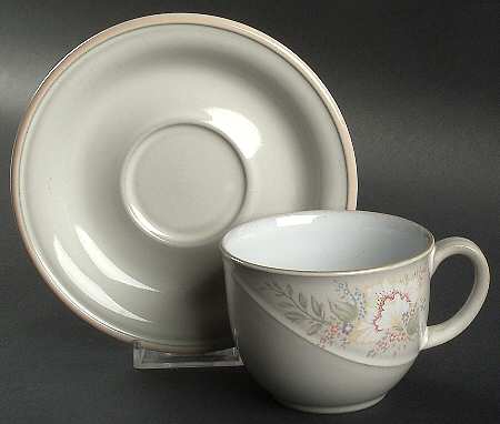 Tivoli Flat Cup & Saucer Set