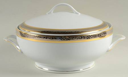 Orleans Round Covered Vegetable