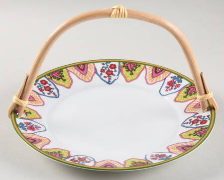 Persepolis 5 3/8"-5 5/8" Bamboo Handled Serving Plate  HC