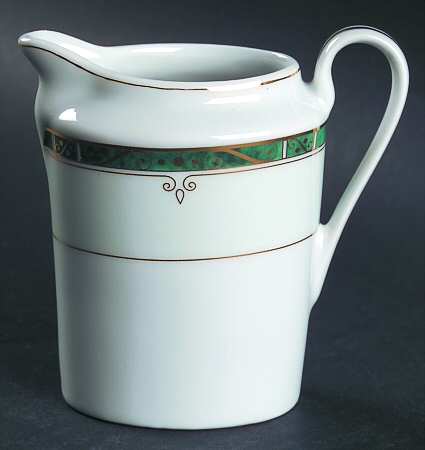 Scala Green Creamer