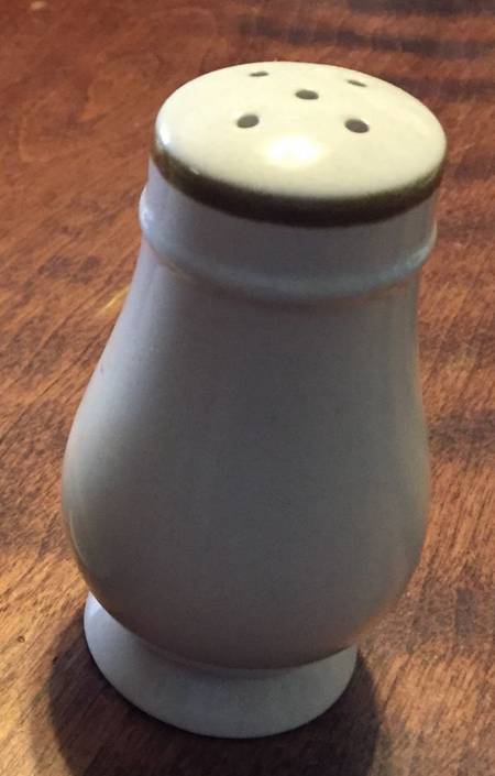 Elegance Pepper Shaker