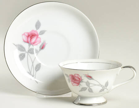 Zephyr Footed Cup & Saucer Set
