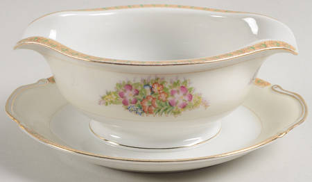DIA4 Gravy Boat with Attached Underplate