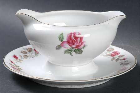 Moss Rose Gravy Boat with Attached Underplate