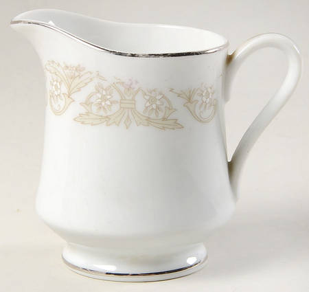 Regal Creamer